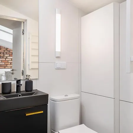 With An Ac - Dluga 52 Street Διαμέρισμα Krasków